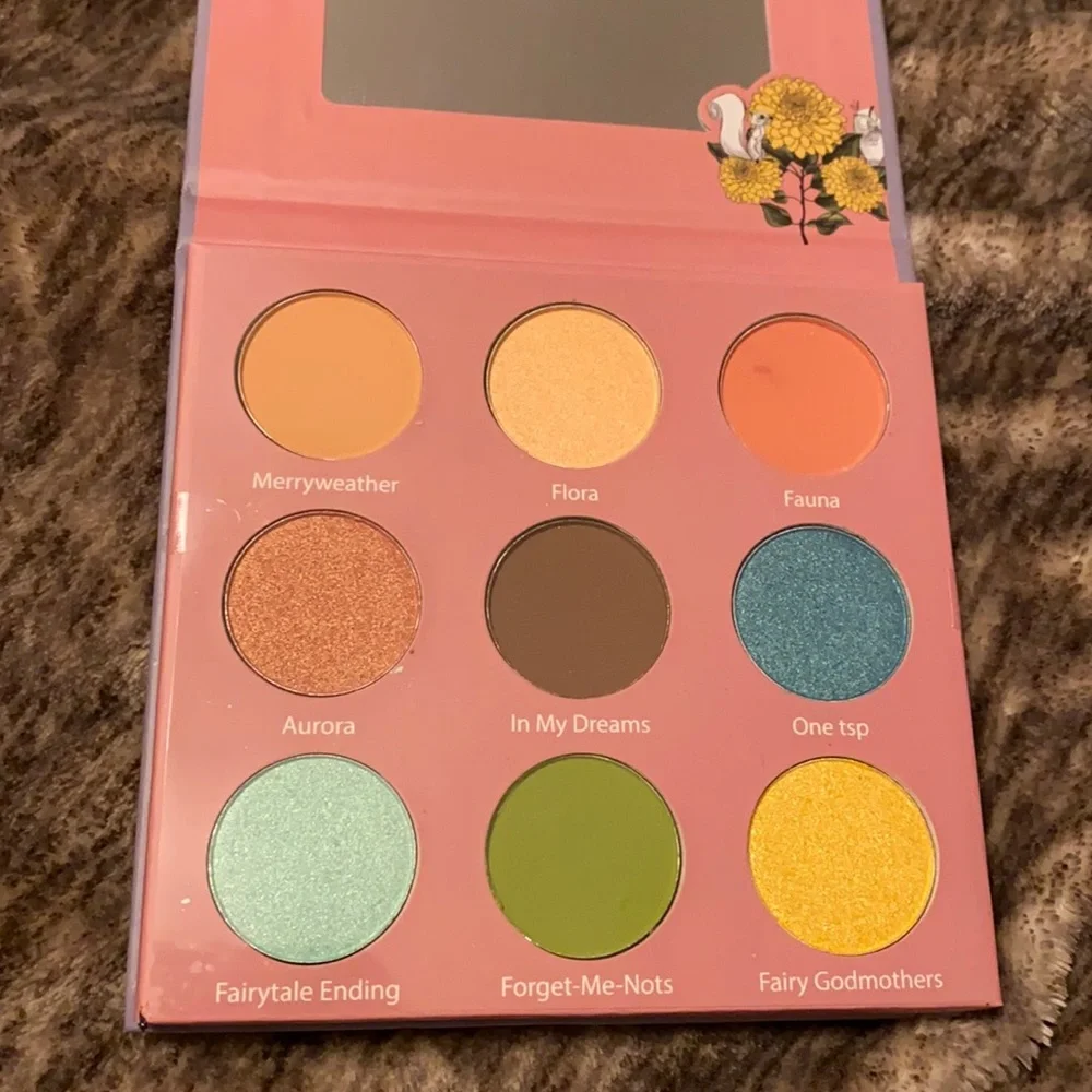 Disney Princess Sleeping Beauty Floral Eyeshadow‎ Hot Topic
